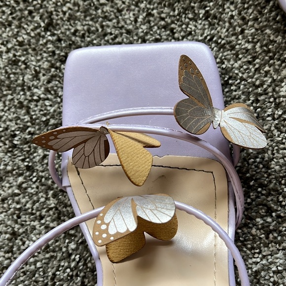Butterfly Heels - Picture 3 of 6